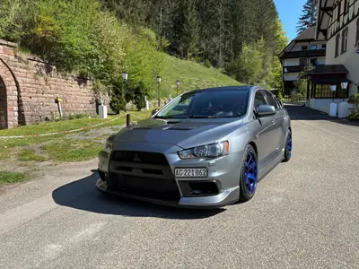 Mitsubishi Lancer 2.0 T MIVEC EVO Final Edition — Berline sportive affûtée, 295 ch et transmission manuelle — Seitenansicht