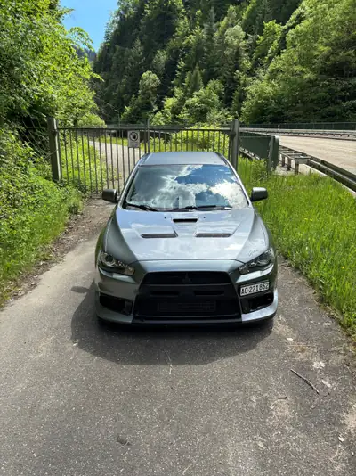 Mitsubishi Lancer 2.0 T MIVEC EVO Final Edition — Berline sportive affûtée, 295 ch et transmission manuelle — Miniatur 8