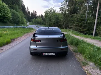 Mitsubishi Lancer 2.0 T MIVEC EVO Final Edition — Berline sportive affûtée, 295 ch et transmission manuelle — Miniatur 9