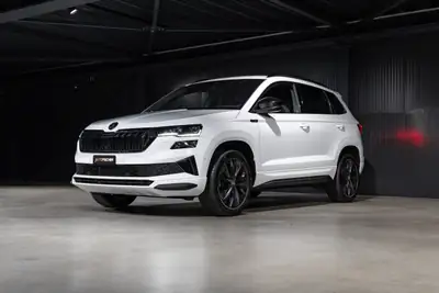Skoda Karoq 1.5 TSI SportLine — SUV compact dynamique, 17'800 km seulement — Armaturenbrett