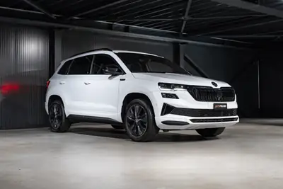 Skoda Karoq 1.5 TSI SportLine — SUV compact dynamique, 17'800 km seulement — Detail