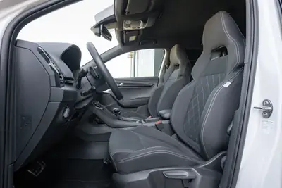 Skoda Karoq 1.5 TSI SportLine — SUV compact dynamique, 17'800 km seulement — Miniatur 10
