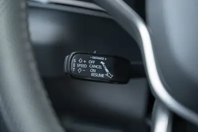 Skoda Karoq 1.5 TSI SportLine — SUV compact dynamique, 17'800 km seulement — Miniatur 23
