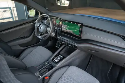 Skoda Octavia Limousine 1.5 TSI mHEV — Hybride léger performant, 7000 km seulement — Miniatur 14