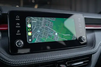 Skoda Fabia 1.5 TSI Monte Carlo — Citadine dynamique, garantie 5 ans, peu kilométrée — Miniatur 18
