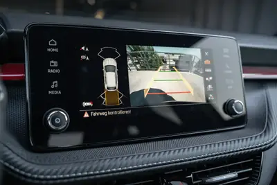 Skoda Fabia 1.5 TSI Monte Carlo — Citadine dynamique, garantie 5 ans, peu kilométrée — Miniatur 19