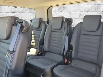 Ford Tourneo Custom 320 L1H1 Titanium — 8 places, diesel efficace, équipement premium — Miniatura 11