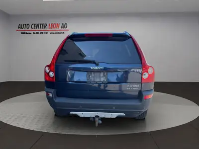 Volvo XC90 2.5T AWD — Le SUV 7 places robuste et spacieux, mécaniquement fiable — cruscotto