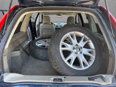Volvo XC90 2.5T AWD — Le SUV 7 places robuste et spacieux, mécaniquement fiable — Miniatura 9
