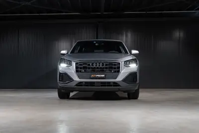 Audi Q2 40 TFSI quattro S-tronic — SUV compact premium avec garantie constructeur 4 ans — Innenraum