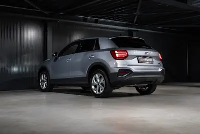 Audi Q2 40 TFSI quattro S-tronic — SUV compact premium avec garantie constructeur 4 ans — Miniatur 9