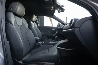 Audi Q2 40 TFSI quattro S-tronic — SUV compact premium avec garantie constructeur 4 ans — Miniatur 11