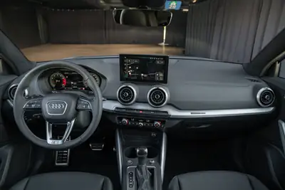 Audi Q2 40 TFSI quattro S-tronic — SUV compact premium avec garantie constructeur 4 ans — Miniatur 15