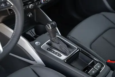 Audi Q2 40 TFSI quattro S-tronic — SUV compact premium avec garantie constructeur 4 ans — Miniatur 20