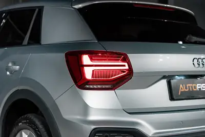 Audi Q2 40 TFSI quattro S-tronic — SUV compact premium avec garantie constructeur 4 ans — Miniatur 26