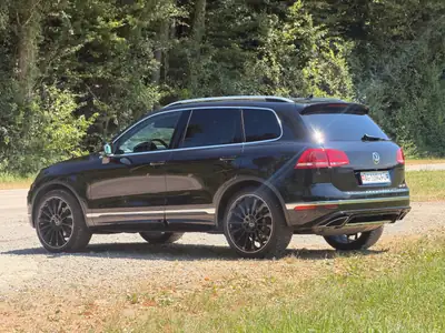 VW Touareg 3.0 V6 TDI 262 — SUV premium diesel, entretien complet & équipement R-Line — Innenraum