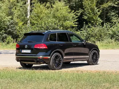 VW Touareg 3.0 V6 TDI 262 — SUV premium diesel, entretien complet & équipement R-Line — Armaturenbrett