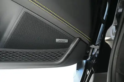 Porsche 911 GT3 RS 2025 — Légendaire sportive, 525 ch et 3 200 km seulement — Miniatura 20