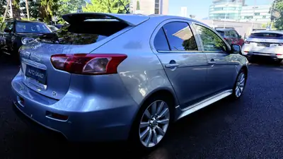 Mitsubishi Lancer Sportback 1.8 DID — Diesel économique, sans sinistre, pneus 4 saisons inclus — interni