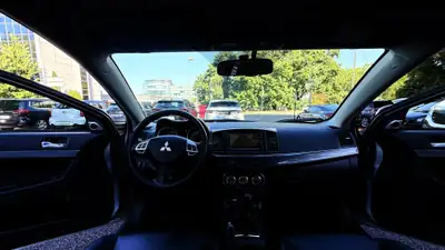Mitsubishi Lancer Sportback 1.8 DID — Diesel économique, sans sinistre, pneus 4 saisons inclus — Miniatura 9