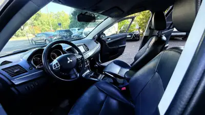 Mitsubishi Lancer Sportback 1.8 DID — Diesel économique, sans sinistre, pneus 4 saisons inclus — Miniatura 10