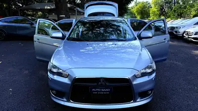 Mitsubishi Lancer Sportback 1.8 DID — Diesel économique, sans sinistre, pneus 4 saisons inclus — Miniatura 13