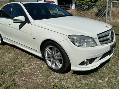 Mercedes-Benz C 180 Kompressor — Berline élégante, moteur suralimenté, excellent état — cruscotto