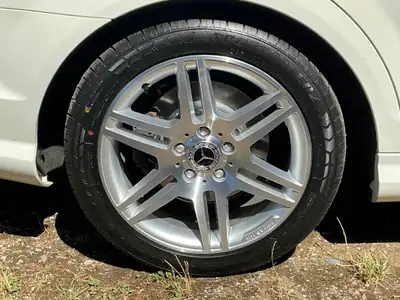 Mercedes-Benz C 180 Kompressor — Berline élégante, moteur suralimenté, excellent état — dettaglio