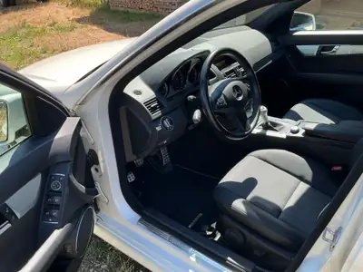 Mercedes-Benz C 180 Kompressor — Berline élégante, moteur suralimenté, excellent état — Miniatura 7