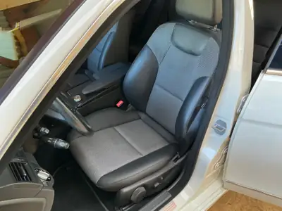 Mercedes-Benz C 180 Kompressor — Berline élégante, moteur suralimenté, excellent état — Miniatura 8