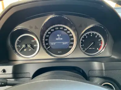 Mercedes-Benz C 180 Kompressor — Berline élégante, moteur suralimenté, excellent état — Miniatura 11