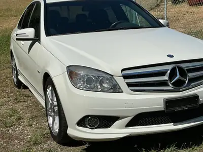 Mercedes-Benz C 180 Kompressor — Berline élégante, moteur suralimenté, excellent état — Miniatura 20