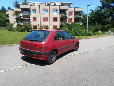Peugeot 306 1.8 Husky — Compacte fiable des années 90, état impeccable — Heckansicht