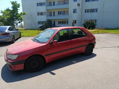 Peugeot 306 1.8 Husky — Compacte fiable des années 90, état impeccable — Armaturenbrett