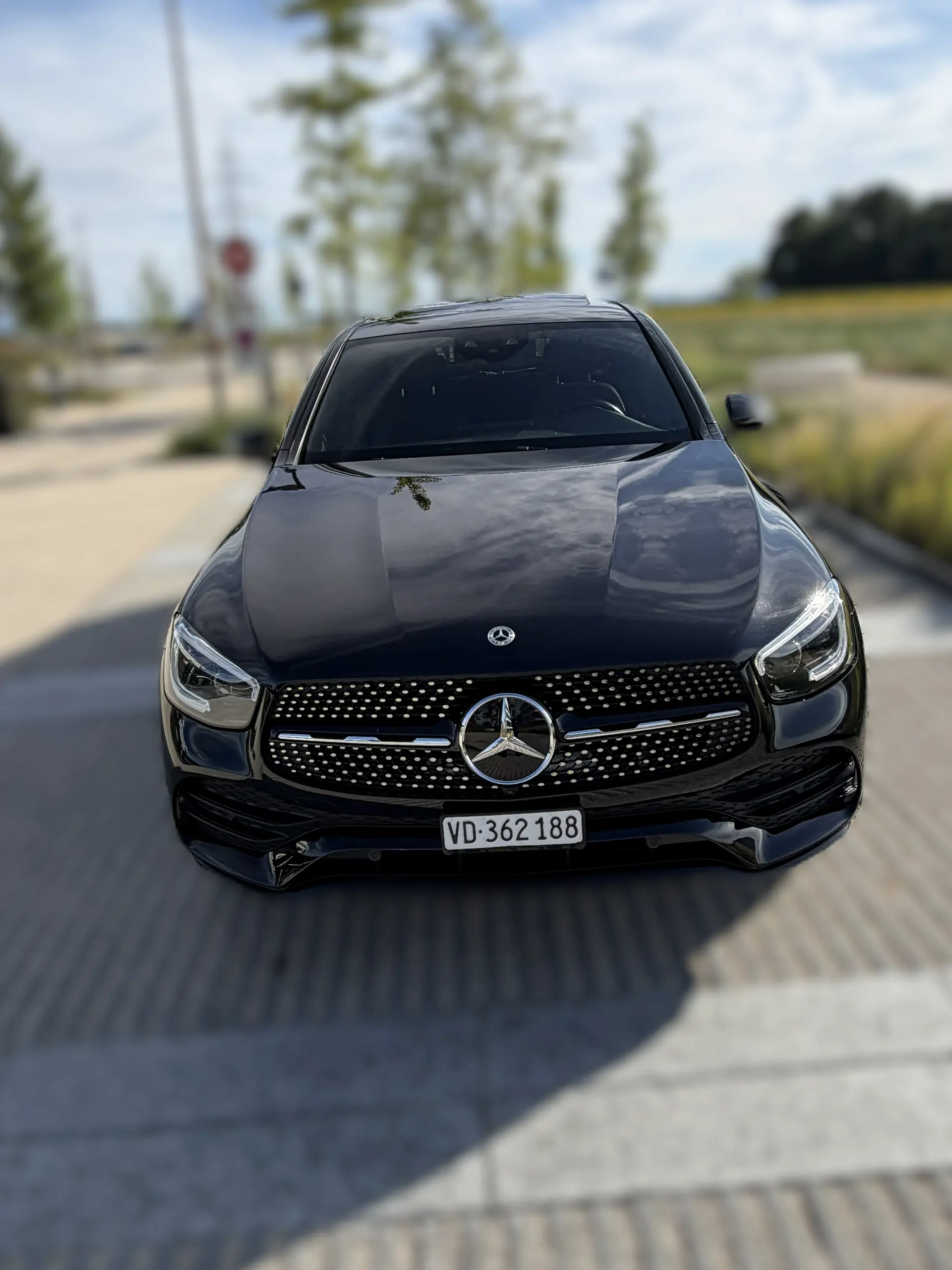 Mercedes-Benz GLC 300 e AMG Line — Hybride rechargeable performant, 124'000 km