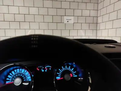 Ford Mustang 3.7 V6 — Coupé légendaire, boîte manuelle, sans sinistre — détail