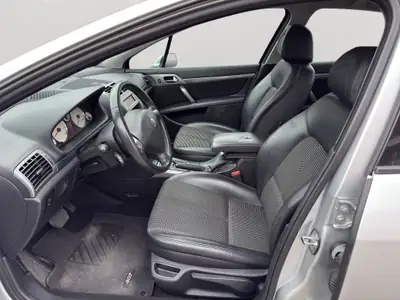 Peugeot 407 2.0 ST Dynamic — Berline élégante, boîte auto, sans sinistre — Armaturenbrett