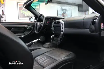 Porsche 911 Carrera Cabriolet 2001 — Icône des années 2000, 300 ch et toit ouvert — Innenraum