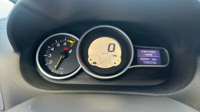 Renault Mégane 1.4 TCe Expression — Berline urbaine fiable, 99 000 km seulement — detail