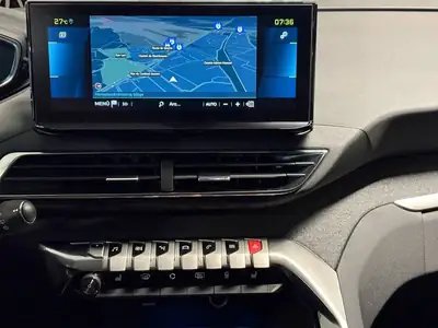 Peugeot 3008 225e Hybrid2 Allure — SUV hybride performant, 42 690 km — Detail
