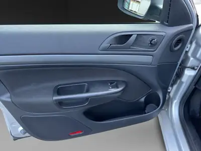 Skoda Octavia Combi 1.2 TSI — Monospace familial économique, sans accident — Miniature 11