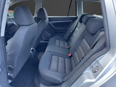Skoda Octavia Combi 1.2 TSI — Monospace familial économique, sans accident — Miniature 16