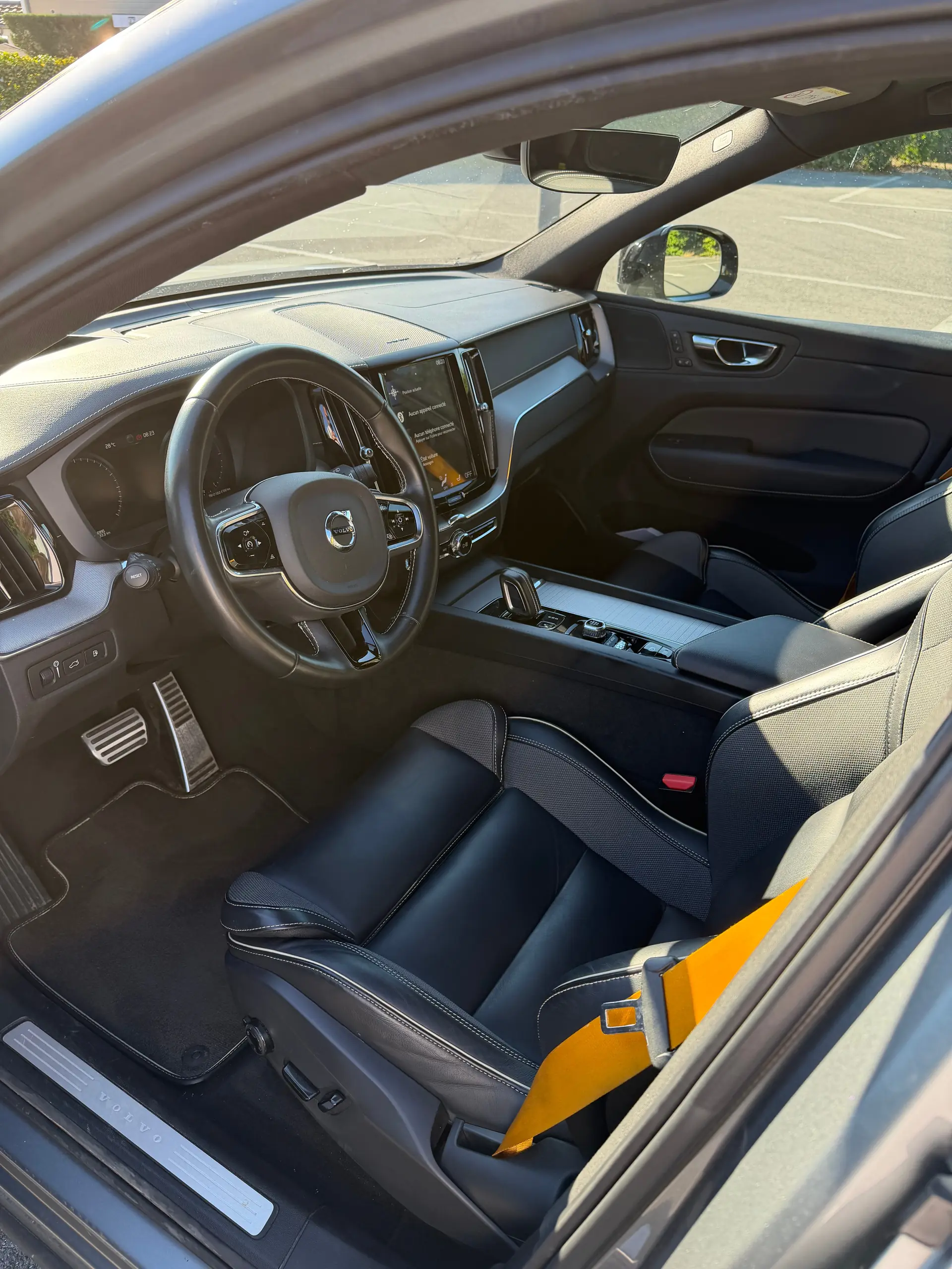 Volvo XC60 2019 occasion Gland — 4