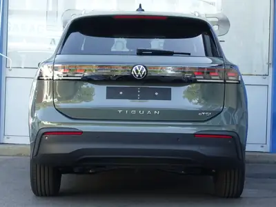 VW Tiguan 1.5 TSI evo2 mHEV R-Line — SUV hybride léger, 10 km seulement — Detail