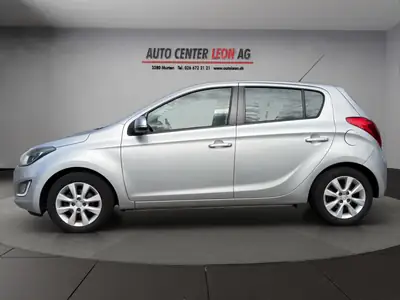 Hyundai i20 1.4 Premium Automatic — Citadine fiable, boîte auto, sans accident — arrière