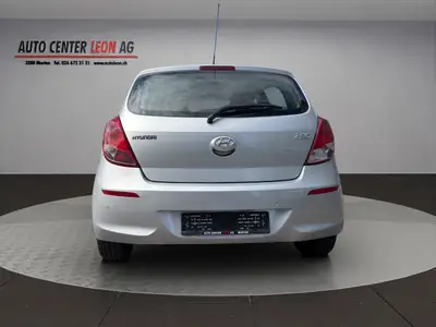 Hyundai i20 1.4 Premium Automatic — Citadine fiable, boîte auto, sans accident — tableau de bord