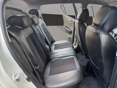 Hyundai i20 1.4 Premium Automatic — Citadine fiable, boîte auto, sans accident — Miniature 18