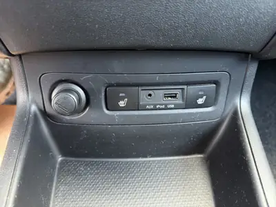 Hyundai i20 1.4 Premium Automatic — Citadine fiable, boîte auto, sans accident — Miniature 16