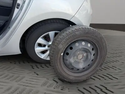 Hyundai i20 1.4 Premium Automatic — Citadine fiable, boîte auto, sans accident — Miniature 20