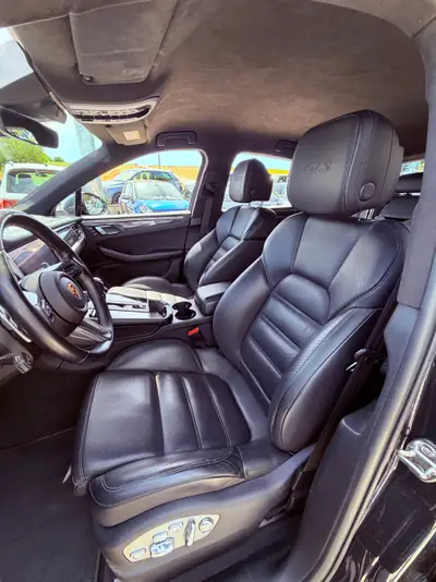 Porsche Macan GTS PDK — Performance sportive et polyvalence SUV — Armaturenbrett